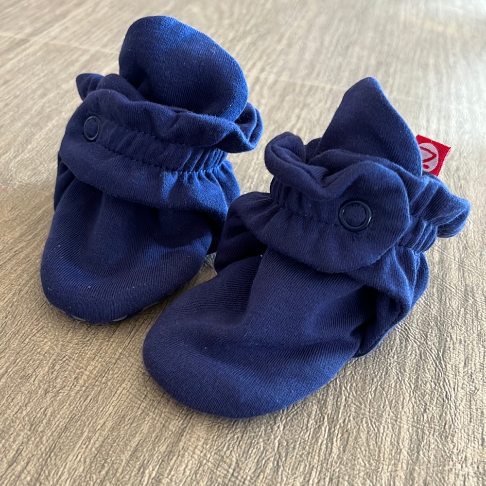 Zutano Navy Baby Booties size 6 months